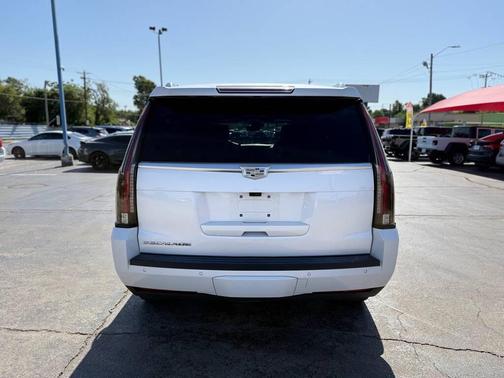 2017 Cadillac Escalade Platinum