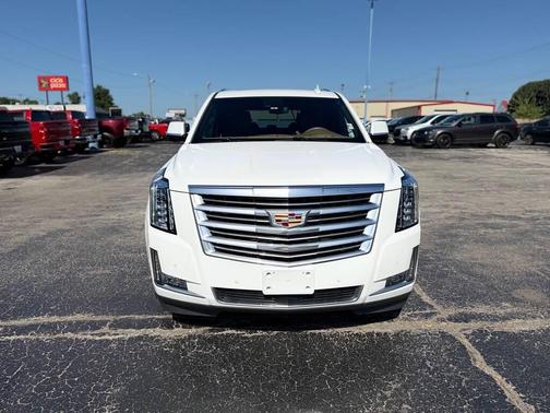 2017 Cadillac Escalade Platinum