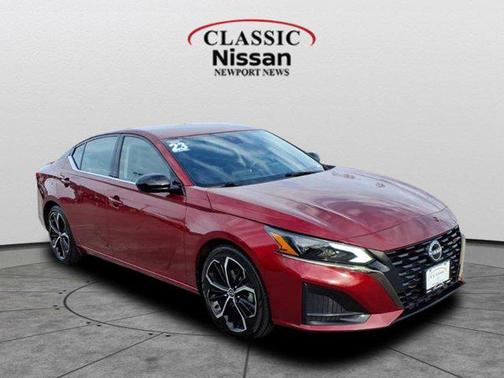 2023 Nissan Altima SR FWD