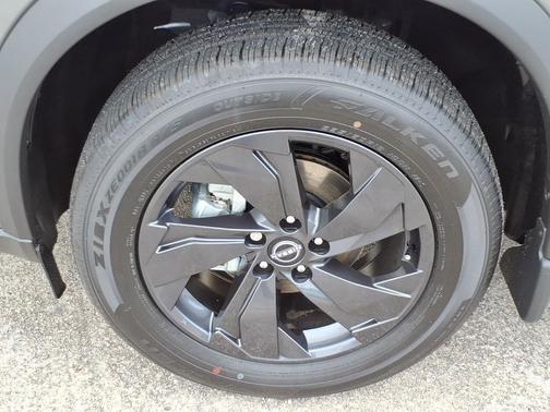 Gun Metallic 2026 Nissan Rogue SV