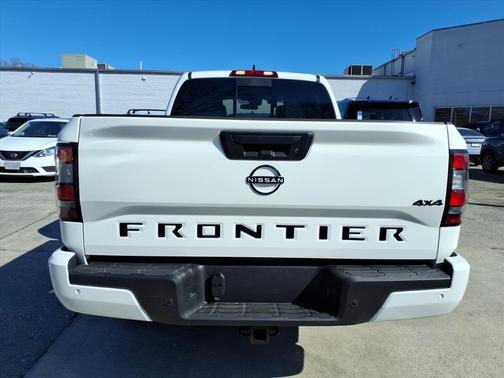 2026 Nissan Frontier SV