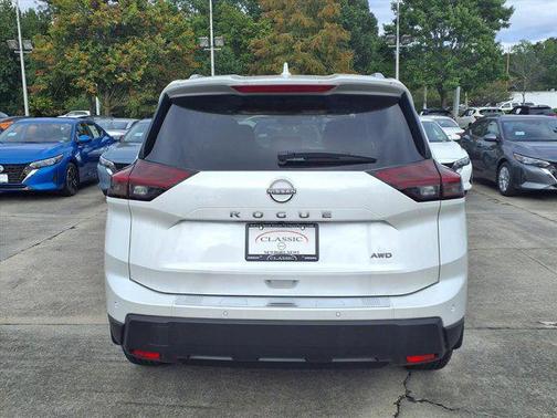 2025 Nissan Rogue SV
