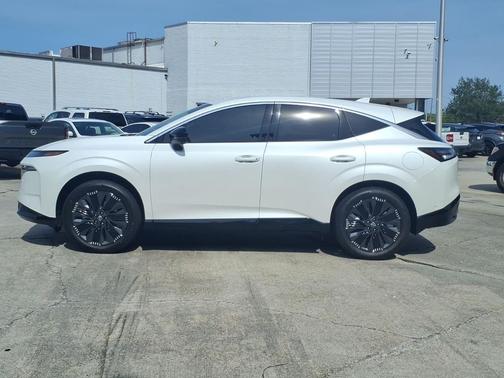 Everest White Pearl Tricoat 2025 Nissan Murano Platinum
