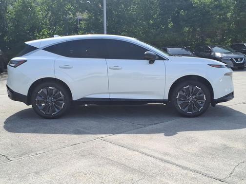 Everest White Pearl Tricoat 2025 Nissan Murano Platinum