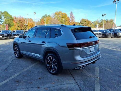 2025 Volkswagen Atlas 2.0T SEL Premium R-Line 4MOTION