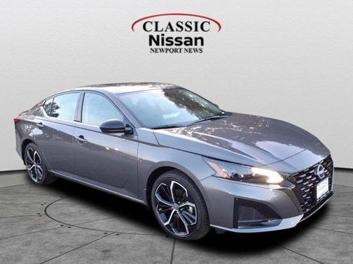 2025 Nissan Altima SR FWD