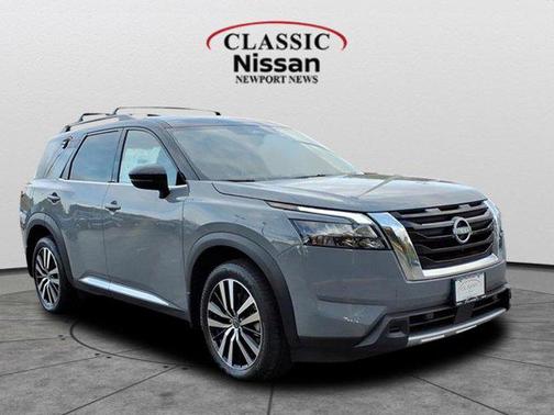 2025 Nissan Pathfinder Platinum 4WD
