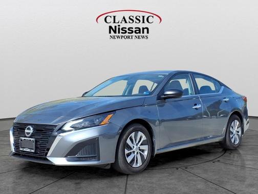 Gun Metallic 2025 Nissan Altima S FWD