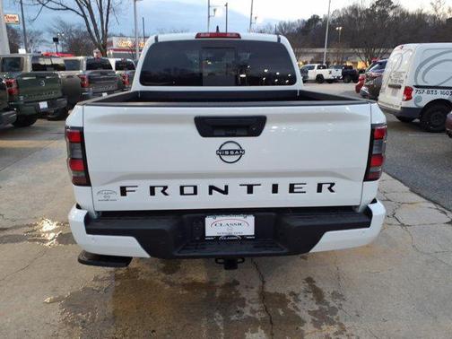 2026 Nissan Frontier SV