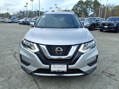 2020 Nissan Rogue SV