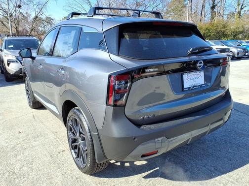 Gun Metallic 2026 Nissan Kicks SR