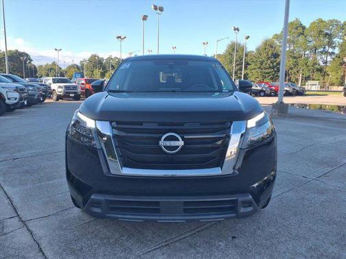 2024 Nissan Pathfinder SV FWD