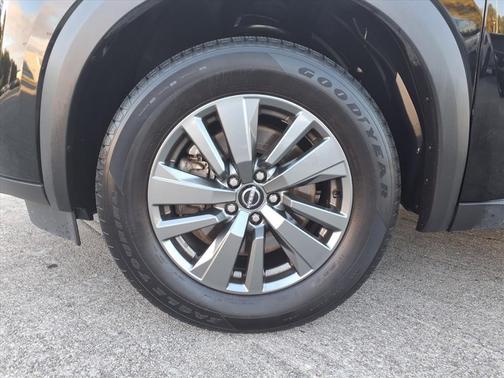 2024 Nissan Pathfinder SV FWD