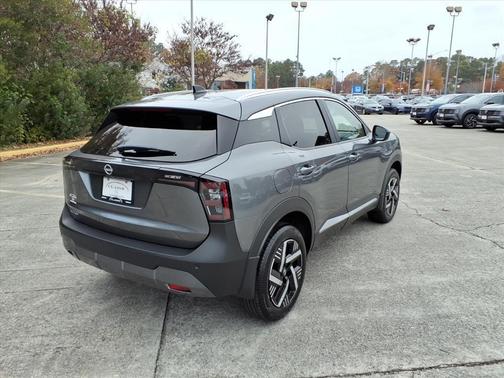 Gun Metallic 2026 Nissan Kicks SV