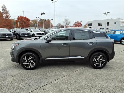 Gun Metallic 2026 Nissan Kicks SV