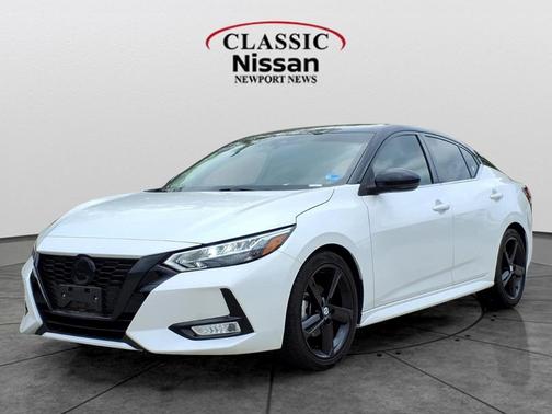Aspen White Tricoat/Super Black 2022 Nissan Sentra SR