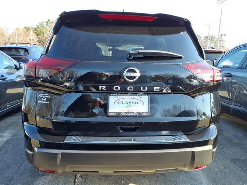 Super Black 2026 Nissan Rogue SV
