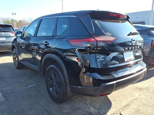 Super Black 2026 Nissan Rogue SV