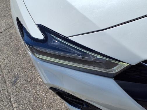 Pearl White Tricoat 2023 Nissan Maxima 3.5 Platinum