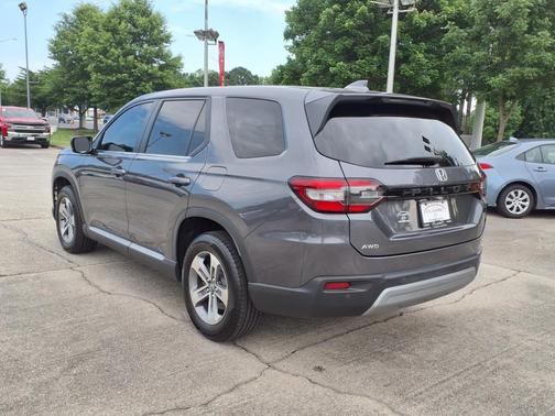 Sonic Gray Pearl 2025 Honda Pilot EX-L