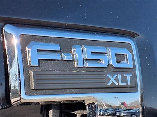 AGATE BLACK METALLIC 2023 Ford F-150 XLT