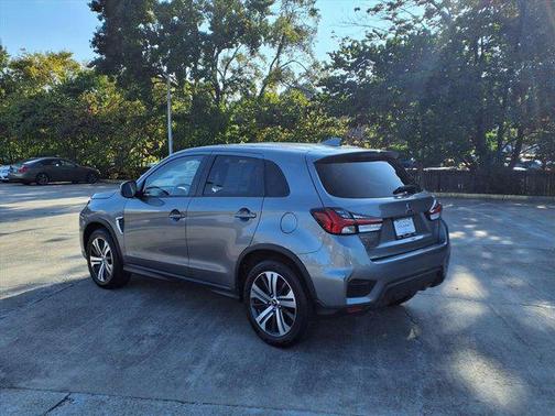 2024 Mitsubishi Outlander Sport SE
