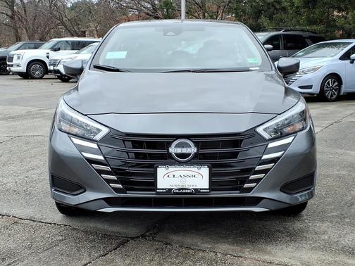 Gun Metallic 2025 Nissan Versa 1.6 SV