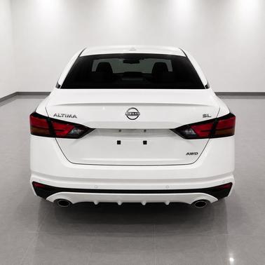Pearl White Tricoat 2024 Nissan Altima 2.5 SL