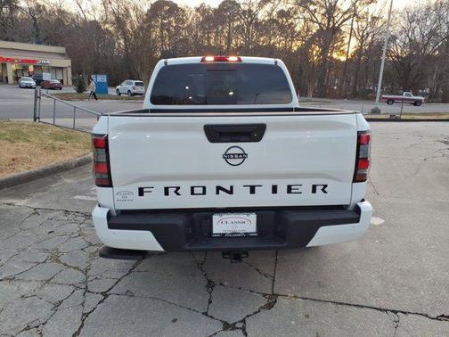 2026 Nissan Frontier SV