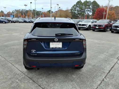 Deep Blue Pearl 2026 Nissan Kicks SV