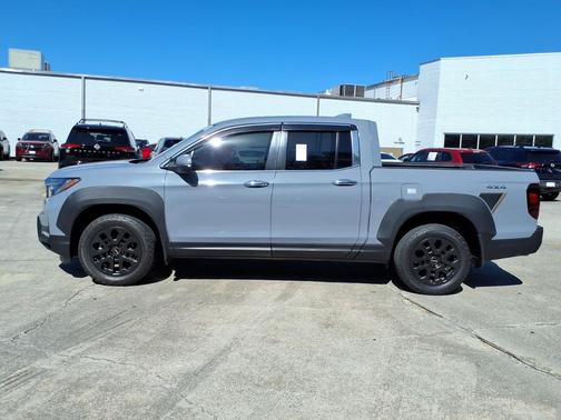 Sonic Gray Pearl 2023 Honda Ridgeline RTL