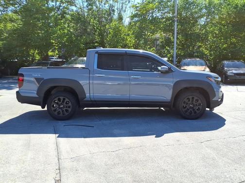 Sonic Gray Pearl 2023 Honda Ridgeline RTL
