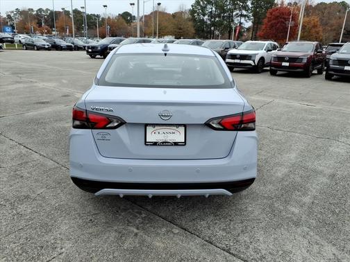 Gray Sky Pearl 2025 Nissan Versa 1.6 SV