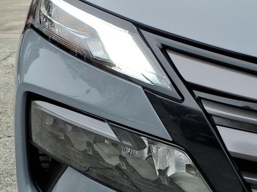 Boulder Gray Pearl 2026 Nissan Rogue SV
