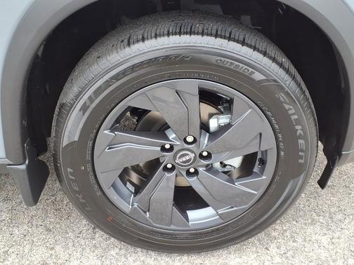 Boulder Gray Pearl 2026 Nissan Rogue SV