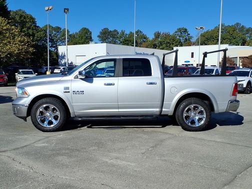 Bright Silver Metallic Clearcoat 2017 RAM 1500 Laramie