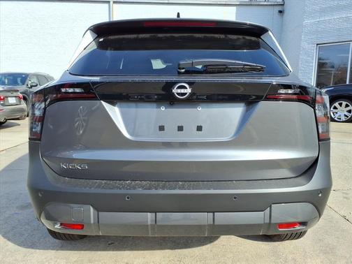 Gun Metallic 2026 Nissan Kicks SV