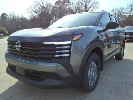 Gun Metallic 2026 Nissan Kicks SV