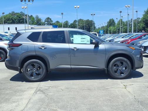 Gun Metallic 2026 Nissan Rogue SV