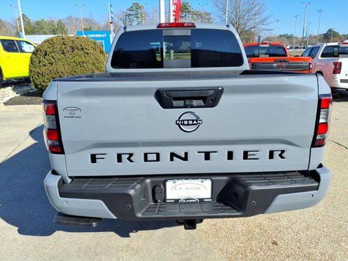 2026 Nissan Frontier SV