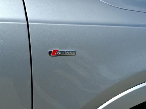 2018 Audi Q3 2.0T Premium Plus