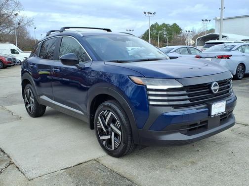 Deep Blue Pearl 2026 Nissan Kicks SV