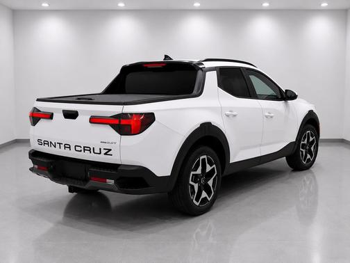 Ice White 2022 Hyundai SANTA CRUZ Limited