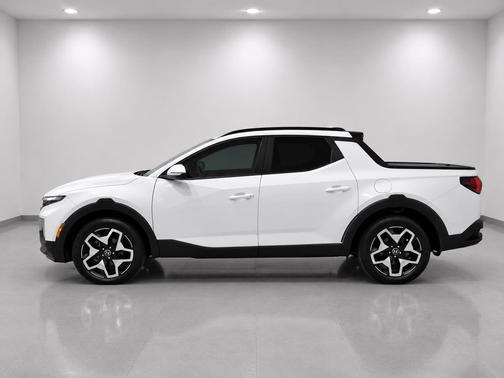 Ice White 2022 Hyundai SANTA CRUZ Limited