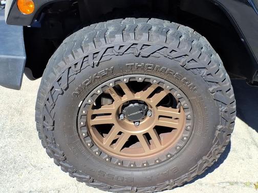Black Clearcoat 2016 Jeep Wrangler Unlimited Sahara