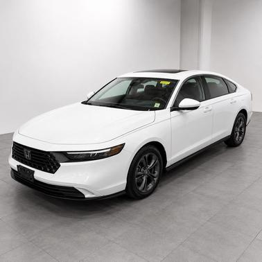 Platinum White Pearl 2023 Honda Accord EX