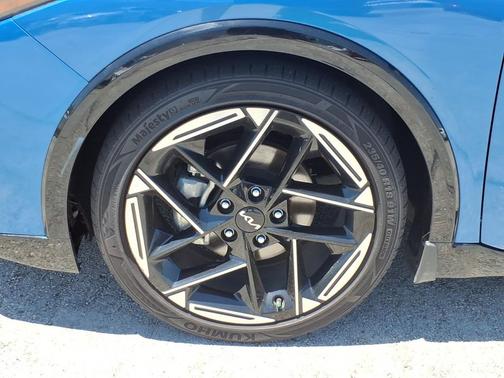 Wave Blue 2025 Kia K4 GT-Line