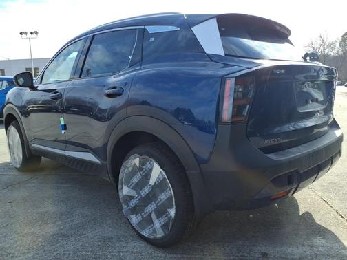 Deep Blue Pearl 2026 Nissan Kicks SR