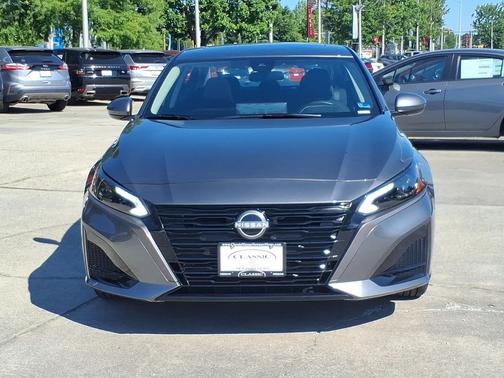 Gun Metallic 2026 Nissan Altima SV FWD
