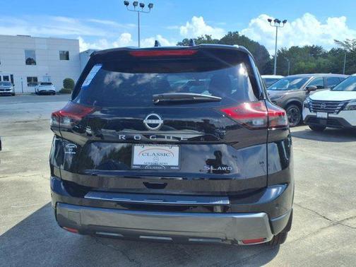 2025 Nissan Rogue SL